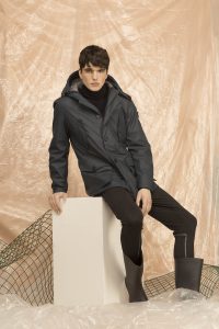 DGM004 MAN RAIN PARKA