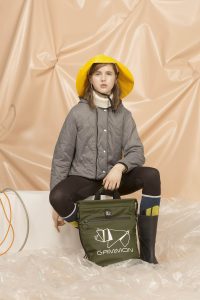 DGA003 WOMAN RAIN HAT